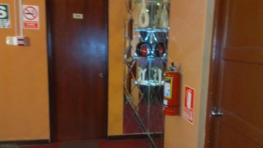 Hostal Gq Лима Экстерьер фото